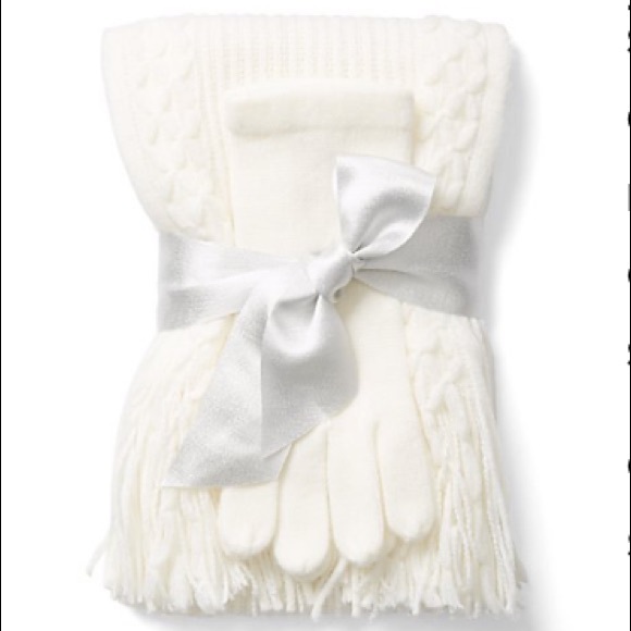 New York & Company Accessories - 2-PIECE CABLE-KNIT SCARF & GLOVE SET